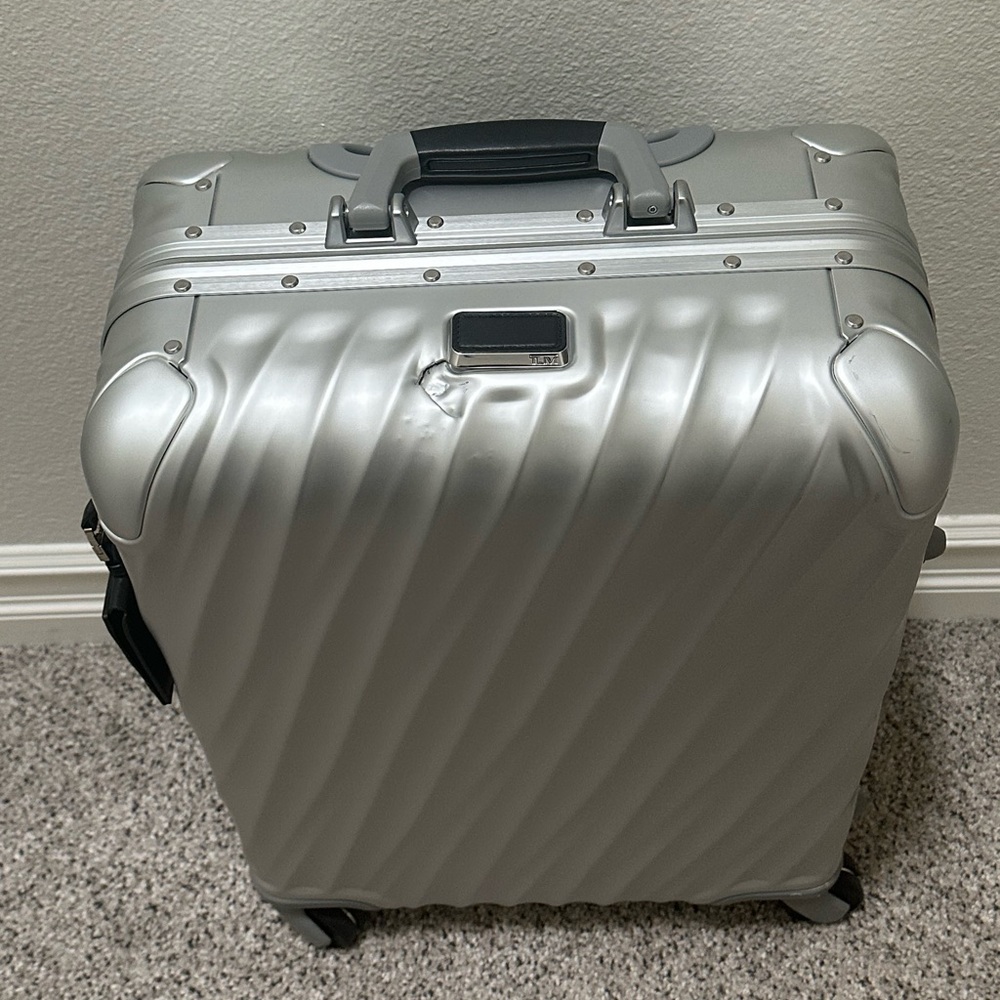 Tumi 19 Degree Continental Carry On - Damaged
